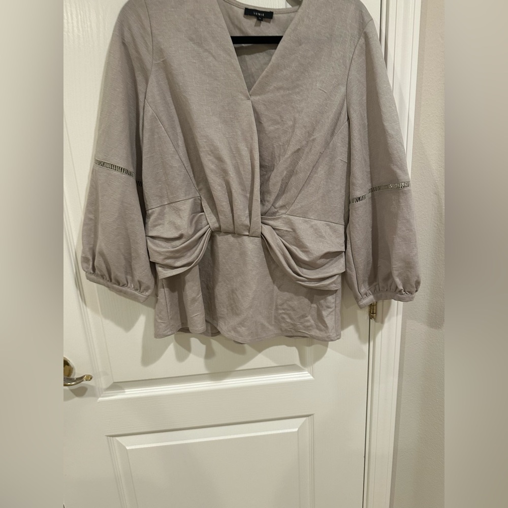 Excellent Condition Blouse (size L)